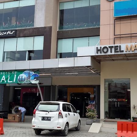 Hotel Matos Jayapura Kültér fotó