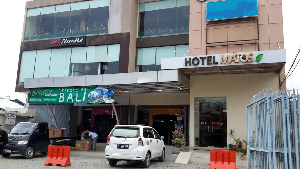 Hotel Matos Jayapura Kültér fotó