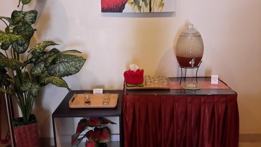 Hotel Matos Jayapura Kültér fotó